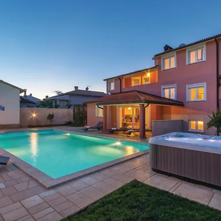 Holiday home Beautiful In Pula