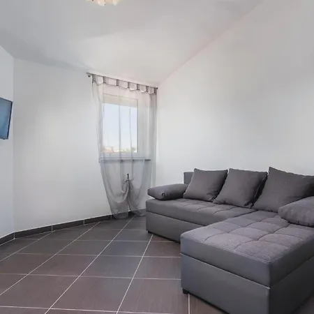 Holiday home Beautiful In Pula